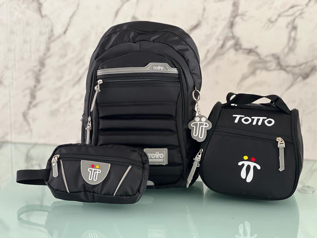 TRIO DE MORRAL MIRA TODA LA GAMA DE COLORES Y ESTAMPADOS QUE TENEMOS PARA TI