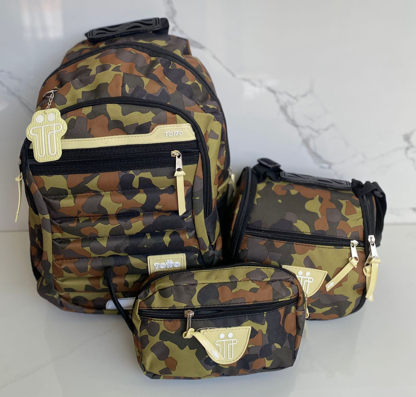 TRIO DE MORRAL MIRA TODA LA GAMA DE COLORES Y ESTAMPADOS QUE TENEMOS PARA TI